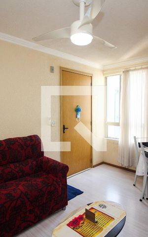 Apartamento à venda com 44m², 2 quartos e 1 vaga Apartamento à venda com 44m², 2 quartos e 1 vagaSala