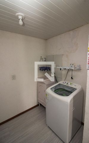 Apartamento à venda com 44m², 2 quartos e 1 vaga Apartamento à venda com 44m², 2 quartos e 1 vagaCozinha e Área de Serviço