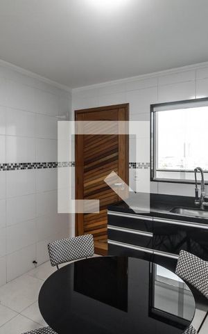 Casa para alugar com 150m², 3 quartos e 6 vagas Casa para alugar com 150m², 3 quartos e 6 vagasCozinha