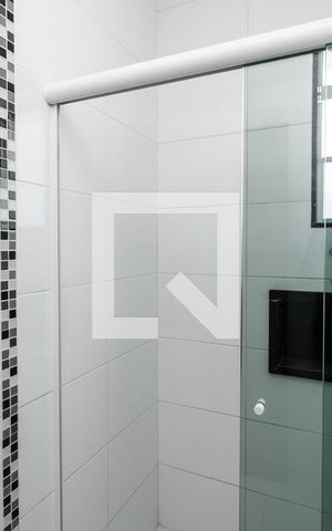 Casa para alugar com 150m², 3 quartos e 6 vagas Casa para alugar com 150m², 3 quartos e 6 vagasBanheiro da Suíte 1