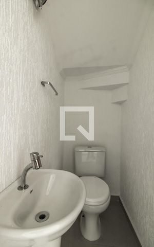 Casa para alugar com 150m², 3 quartos e 6 vagas Casa para alugar com 150m², 3 quartos e 6 vagasLavabo