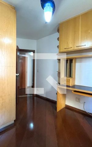 Apartamento à venda com 127m², 3 quartos e 2 vagas Apartamento à venda com 127m², 3 quartos e 2 vagasQuarto 3