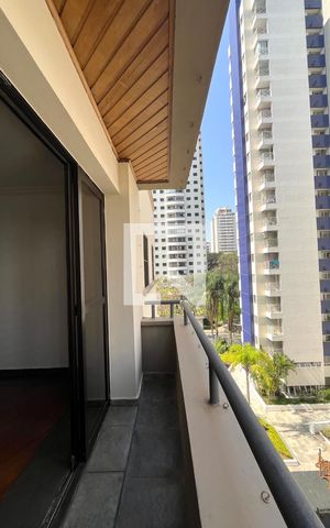 Apartamento à venda com 127m², 3 quartos e 2 vagas Apartamento à venda com 127m², 3 quartos e 2 vagasVaranda da Sala
