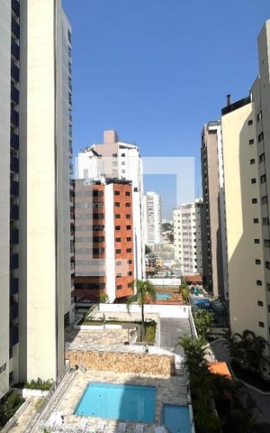 Apartamento à venda com 127m², 3 quartos e 2 vagas Apartamento à venda com 127m², 3 quartos e 2 vagasVista da Suíte