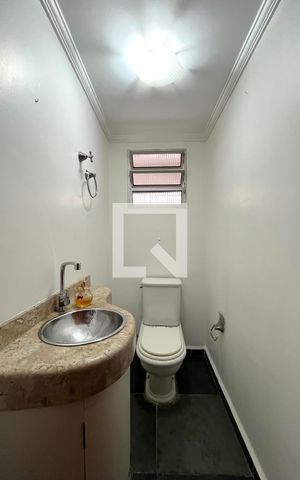 Apartamento à venda com 127m², 3 quartos e 2 vagas Apartamento à venda com 127m², 3 quartos e 2 vagasLavabo