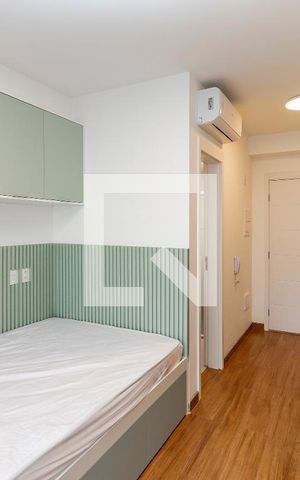 Studio à venda com 25m², 1 quarto e sem vaga Studio à venda com 25m², 1 quarto e sem vagaStudio