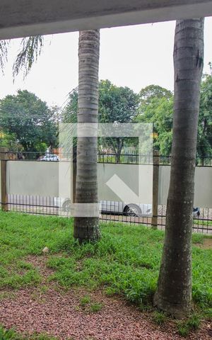 Casa para alugar com 320m², 4 quartos e 4 vagas Casa para alugar com 320m², 4 quartos e 4 vagasVista da Sala 2