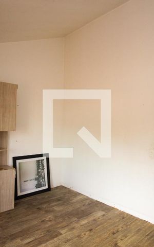 Casa para alugar com 320m², 4 quartos e 4 vagas Casa para alugar com 320m², 4 quartos e 4 vagasQuarto 1