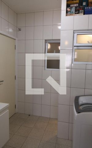 Casa à venda com 272m², 4 quartos e 3 vagasÁrea de Serviço