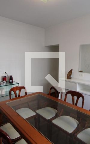Casa à venda com 272m², 4 quartos e 3 vagasSala