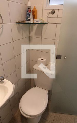 Casa à venda com 272m², 4 quartos e 3 vagasBanheiro 1