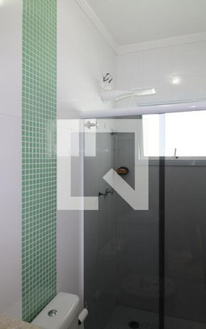 Casa à venda com 244m², 3 quartos e 4 vagasQuarto 1 - Banheiro