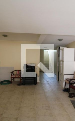 Casa à venda com 244m², 3 quartos e 4 vagasGaragem
