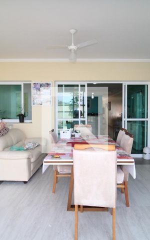 Casa à venda com 244m², 3 quartos e 4 vagasÁrea Gourmet
