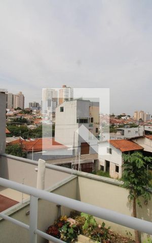 Casa à venda com 244m², 3 quartos e 4 vagasQuarto 2 - Varanda
