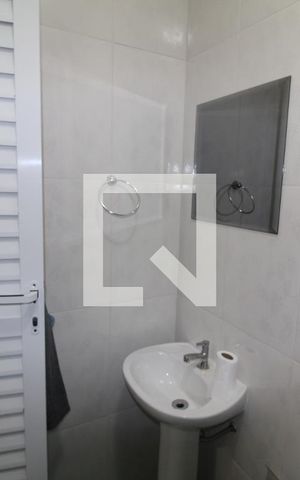 Casa à venda com 244m², 3 quartos e 4 vagasGaragem - Banheiro