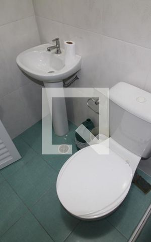 Casa à venda com 244m², 3 quartos e 4 vagasGaragem - Banheiro