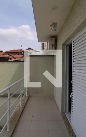 Casa à venda com 244m², 3 quartos e 4 vagasQuarto 2 - Varanda