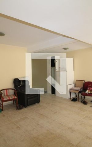 Casa à venda com 244m², 3 quartos e 4 vagasGaragem