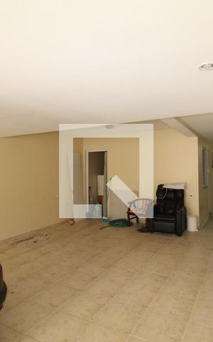 Casa à venda com 244m², 3 quartos e 4 vagasGaragem