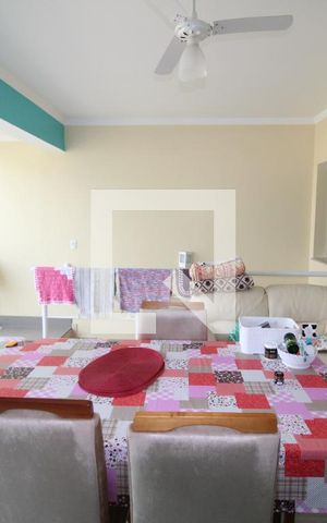 Casa à venda com 244m², 3 quartos e 4 vagasÁrea Gourmet