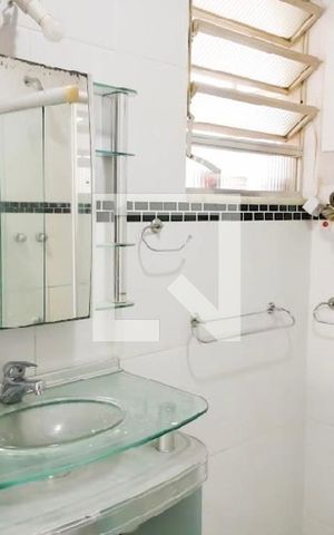 Apartamento à venda com 80m², 3 quartos e sem vaga Apartamento à venda com 80m², 3 quartos e sem vagaBanheiro