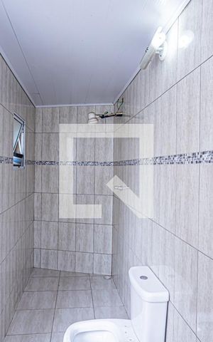 Casa à venda com 500m², 2 quartos e 4 vagas Casa à venda com 500m², 2 quartos e 4 vagasBanheiro de serviço