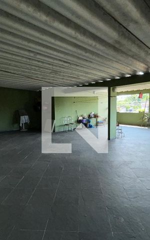 Casa à venda com 373m², 3 quartos e 3 vagasTerraço