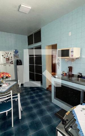 Casa à venda com 373m², 3 quartos e 3 vagasCozinha