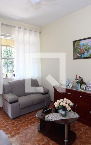 Casa à venda com 373m², 3 quartos e 3 vagasSala