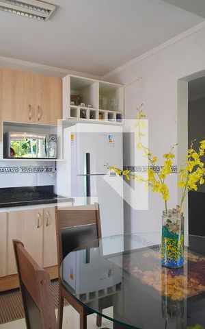 Casa à venda com 124m², 3 quartos e 3 vagas Casa à venda com 124m², 3 quartos e 3 vagasCozinha