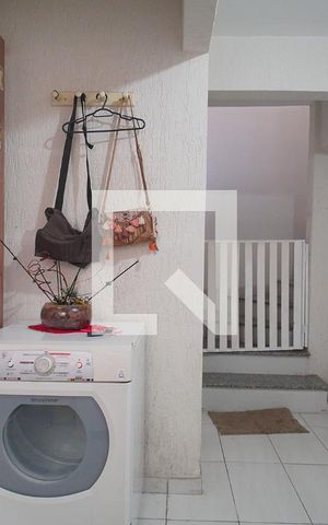 Casa à venda com 124m², 3 quartos e 3 vagas Casa à venda com 124m², 3 quartos e 3 vagasÁrea de Serviço