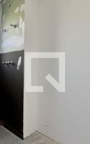 Apartamento à venda com 104m², 2 quartos e 1 vaga Apartamento à venda com 104m², 2 quartos e 1 vagaBanheiro da Suíte