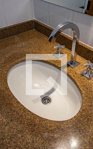 Apartamento à venda com 72m², 2 quartos e 1 vaga Apartamento à venda com 72m², 2 quartos e 1 vagaSuíte - Banheiro
