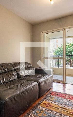 Apartamento à venda com 72m², 2 quartos e 1 vaga Apartamento à venda com 72m², 2 quartos e 1 vagaSala