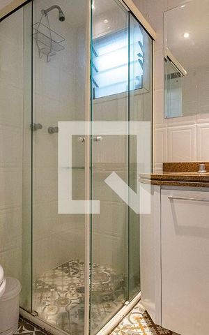 Apartamento à venda com 72m², 2 quartos e 1 vaga Apartamento à venda com 72m², 2 quartos e 1 vagaBanheiro