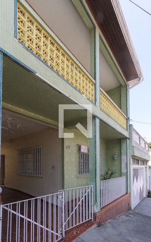Casa à venda com 154m², 3 quartos e 4 vagasFachada