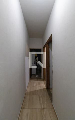 Casa à venda com 260m², 4 quartos e 4 vagas Casa à venda com 260m², 4 quartos e 4 vagasCorredor