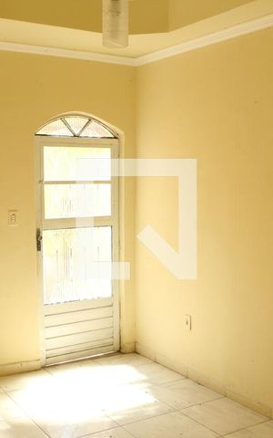 Casa para alugar com 62m², 2 quartos e 1 vagaSala