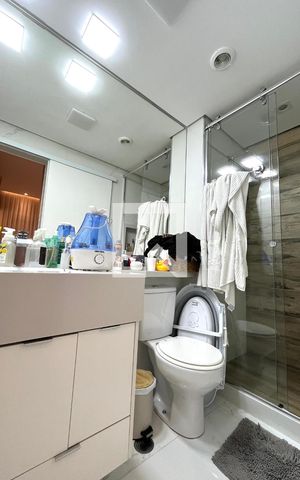 Apartamento à venda com 100m², 2 quartos e 1 vaga Apartamento à venda com 100m², 2 quartos e 1 vagaBanheiro da Suíte