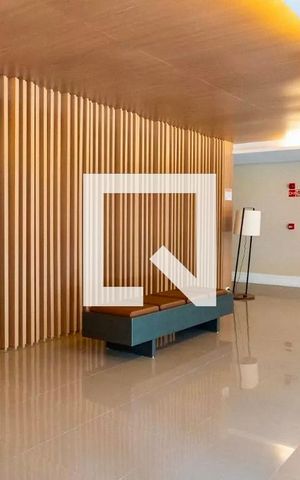 Apartamento à venda com 100m², 2 quartos e 1 vaga Apartamento à venda com 100m², 2 quartos e 1 vagaHall social