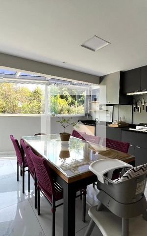 Apartamento à venda com 100m², 2 quartos e 1 vaga Apartamento à venda com 100m², 2 quartos e 1 vagaVaranda