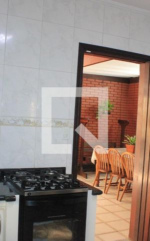 Casa à venda com 160m², 2 quartos e 2 vagasCozinha