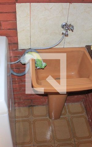 Casa à venda com 160m², 2 quartos e 2 vagasÁrea de serviço/ Lavanderia