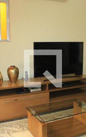 Casa à venda com 160m², 2 quartos e 2 vagasSala
