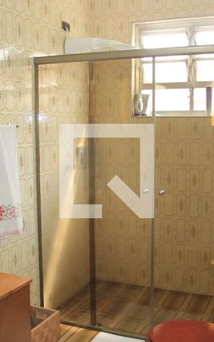 Casa à venda com 160m², 2 quartos e 2 vagasBanheiro da Suíte