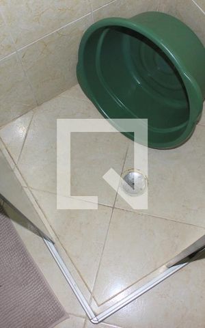 Casa à venda com 160m², 2 quartos e 2 vagasBanheiro