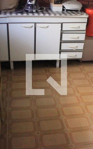 Casa à venda com 160m², 2 quartos e 2 vagasÁrea de serviço/ Lavanderia