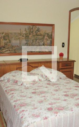 Casa à venda com 160m², 2 quartos e 2 vagasSuíte