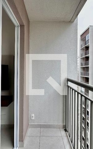 Apartamento à venda com 28m², 1 quarto e sem vaga Apartamento à venda com 28m², 1 quarto e sem vagaSacada Sala